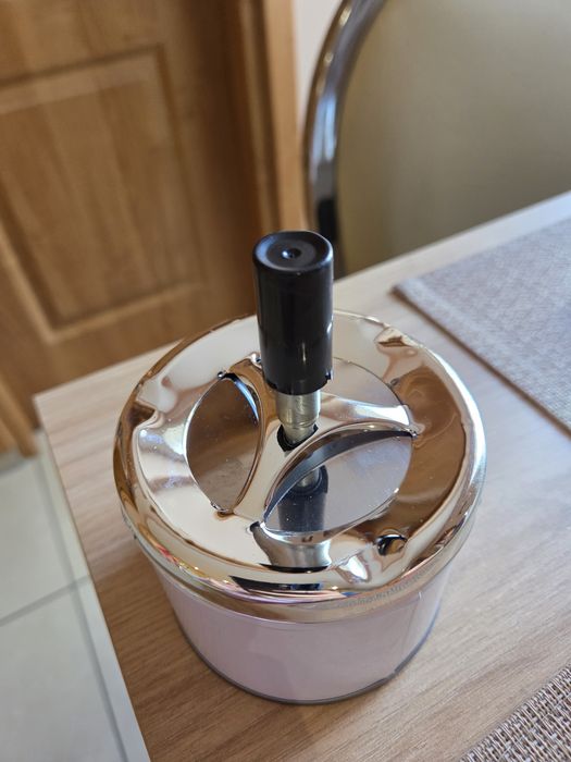 Popielniczka obracana Nowa!