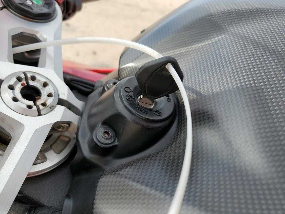 2021 DUCATI Panigale V4