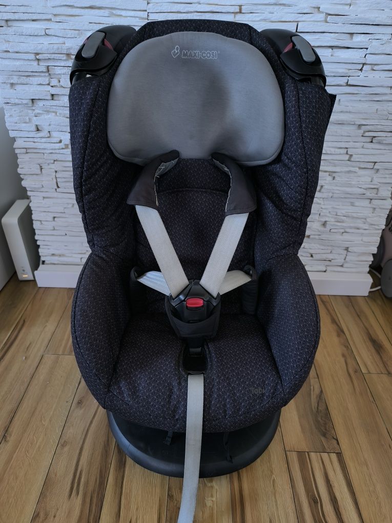 Fotelik Maxi Cosi Tobi 9-18 kg odchylenie do spania stan bdb