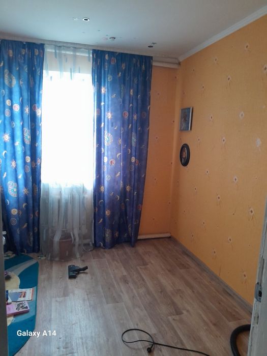 Будинок в самому центрі селища Рокитне Київської області