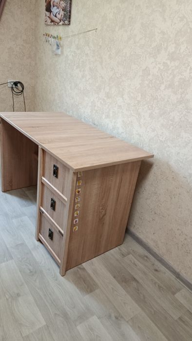 Продам стіл дитячий