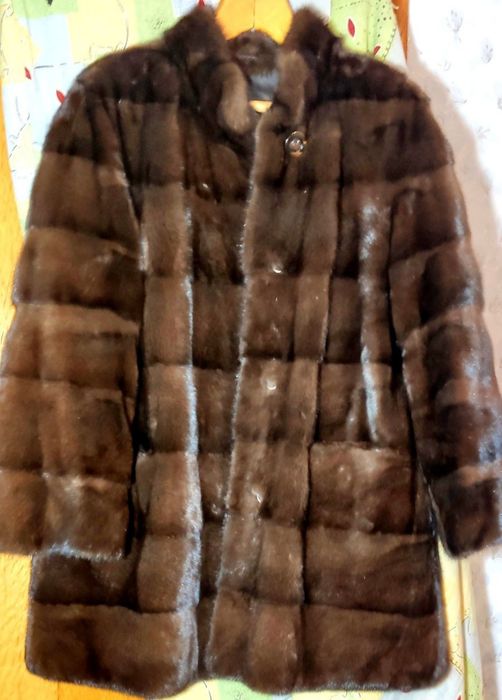 Шуба норкова грецька