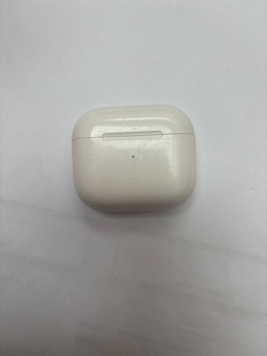 AirPods gen 3.
