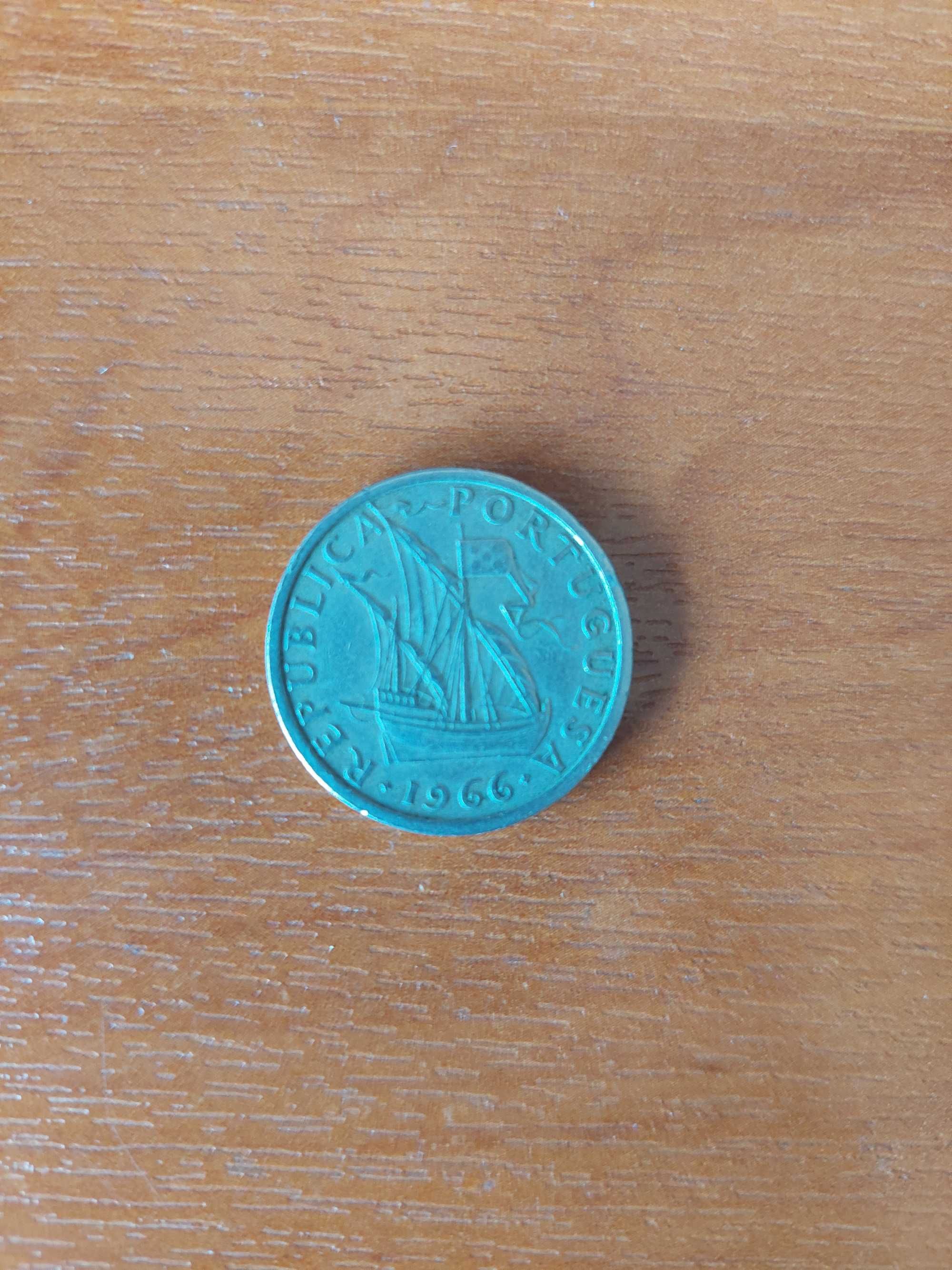Moeda 5 escudos 1966 Cupro-Níquel