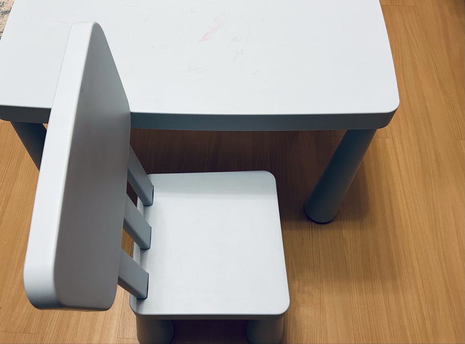Stolik i krzesło Mamut Ikea