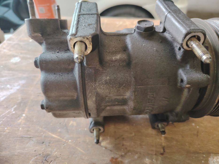 Compressor AC Peugeot 206 HDI + bomba de vácuo