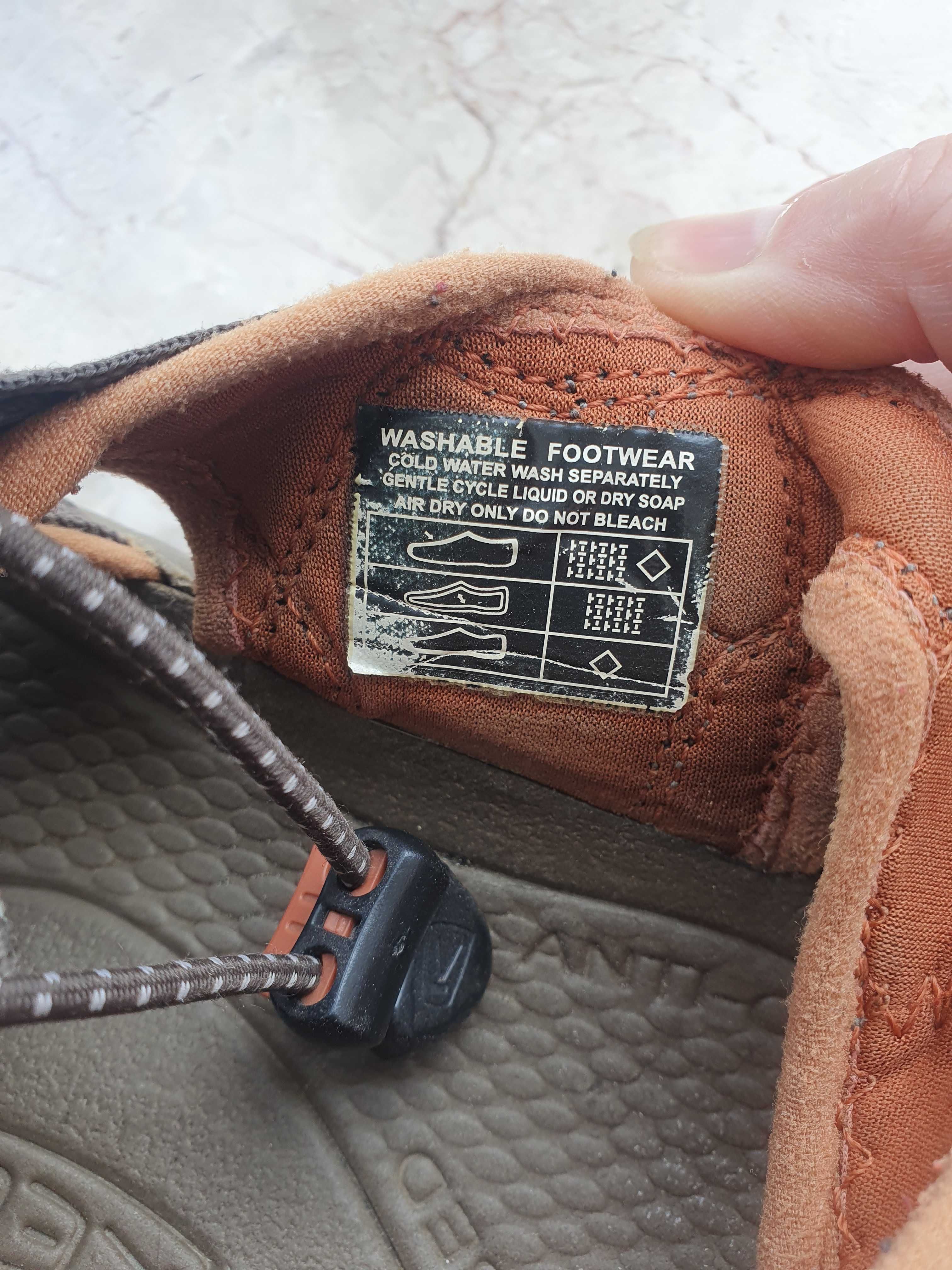 Трекінгові сандалі Keen 44 р