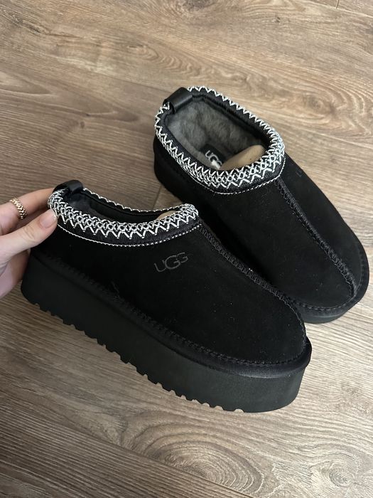 UGG чорні жіночі