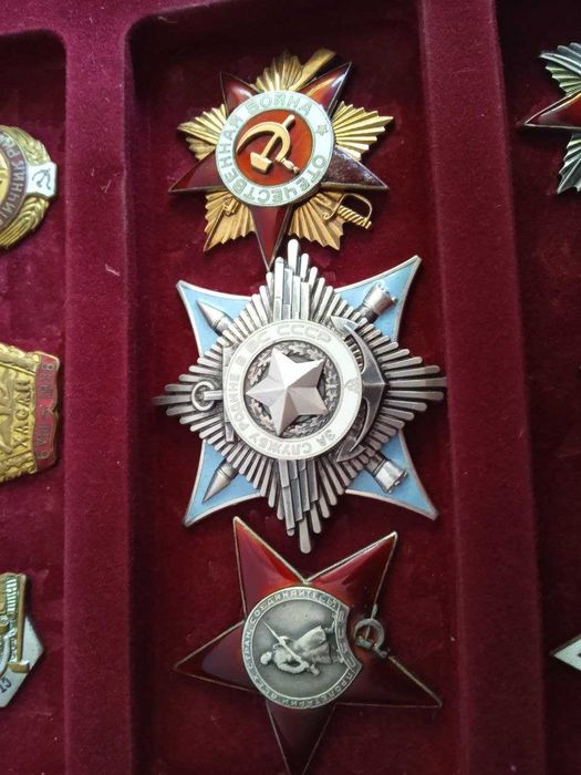 Коллекционные значки.