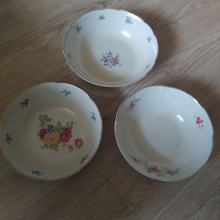 Duże, porcelanowe misy