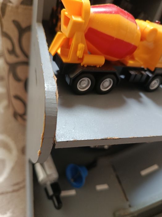 Дерев'яний гараж дитячий