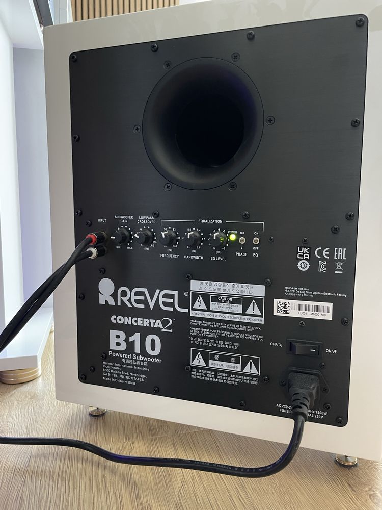 Subwoofer Revel concerta 2 B10