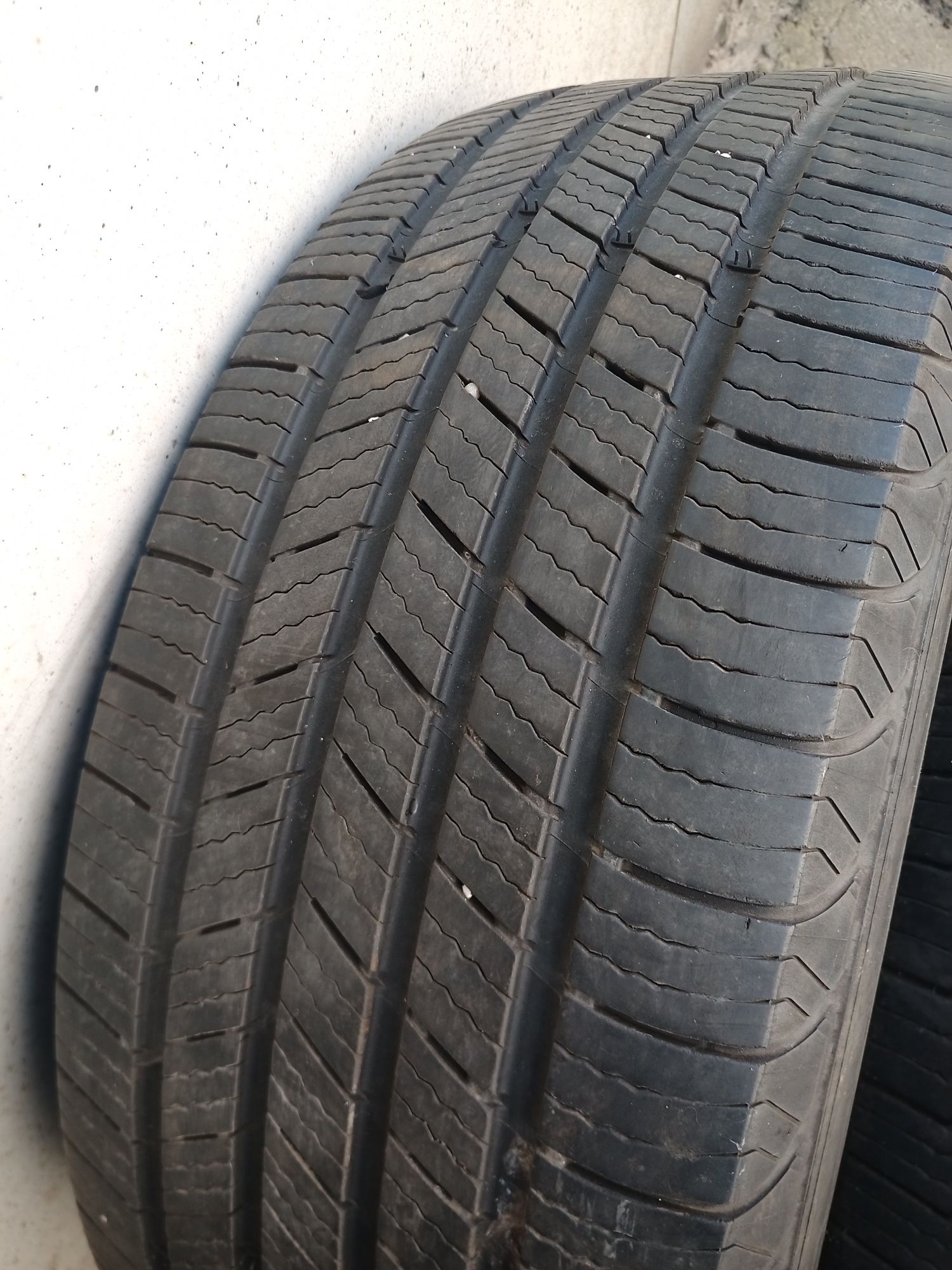 Шини всесезонні Michelin 235/55/R17