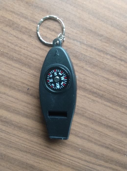 Продам универсальный брелок .