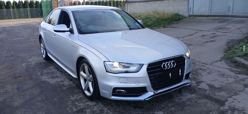 Audi A4 Limousine Audi A4 B8 lift sline anglik