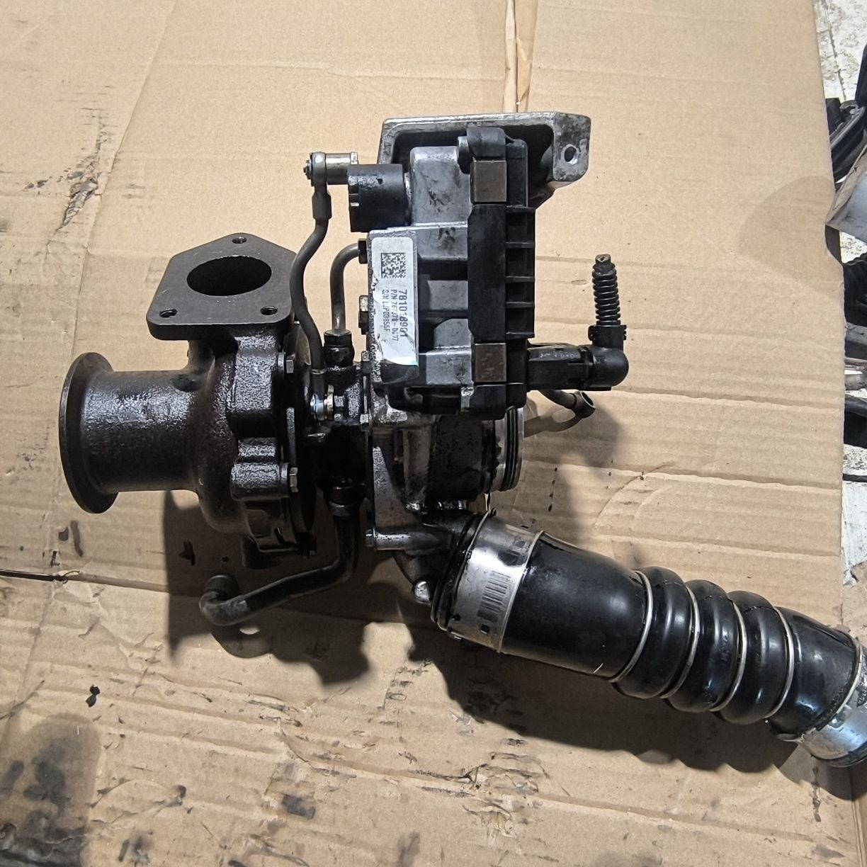 Turbina BMW E90 e81 e87  X1 X3  n47d20c  143 km