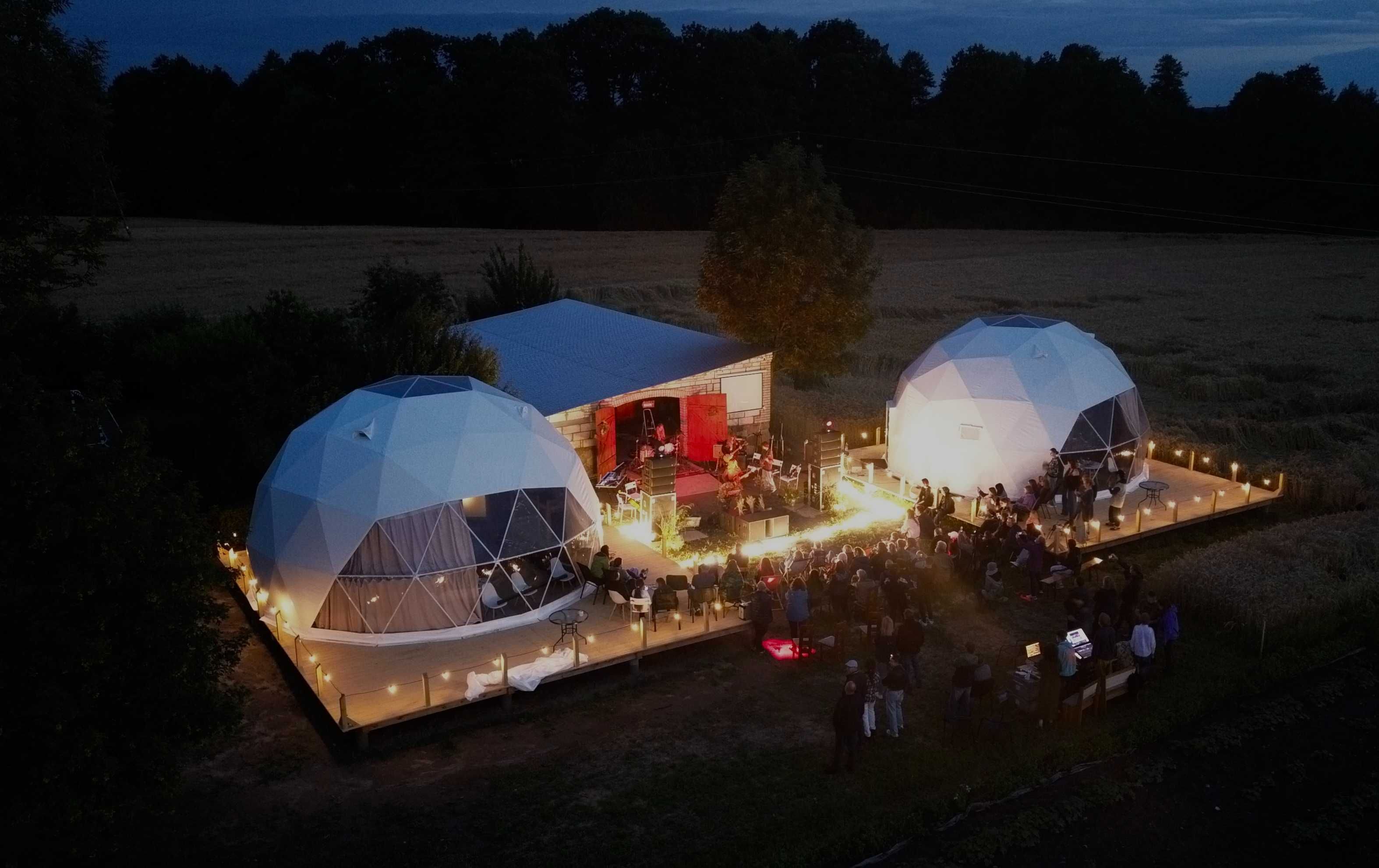 Gwiezdna Osada glamping z widokiem na zachód słońca, 1,5 h od Warszawy