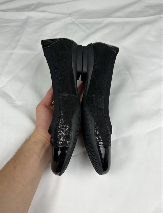 Оригінальні преміальні туфлі балетки Clarks Neenah 41,5 розмір 27 см