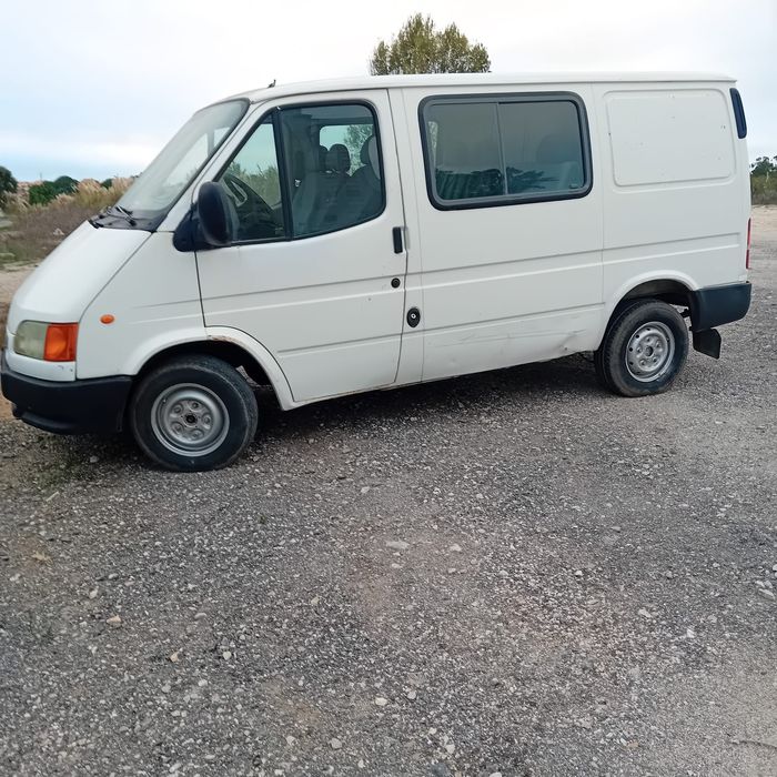 Ford transit  gasolio ano 2006  valor 2,200