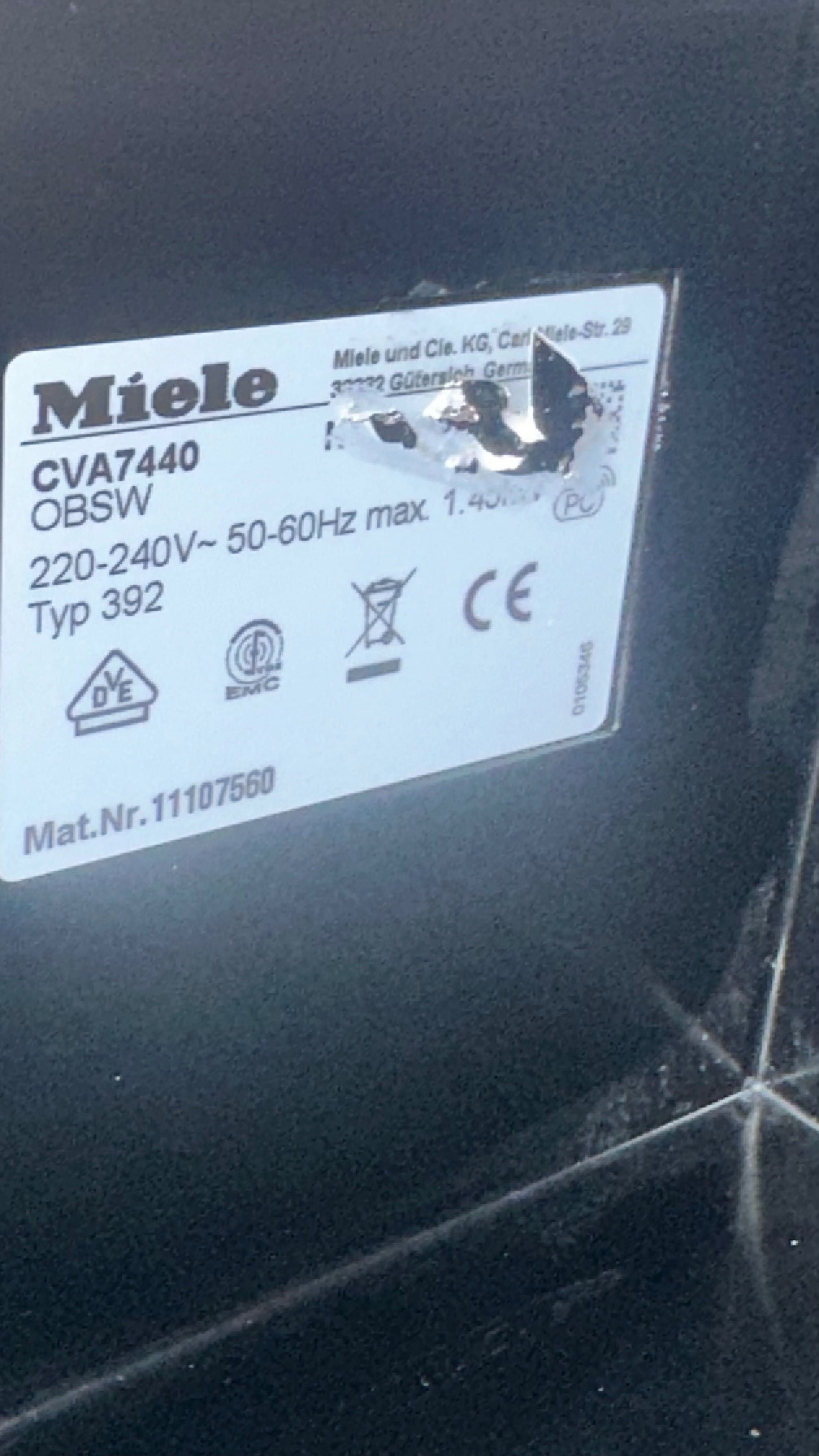 Вбудована кавова машина CVA 7440. Чорний обсидіан