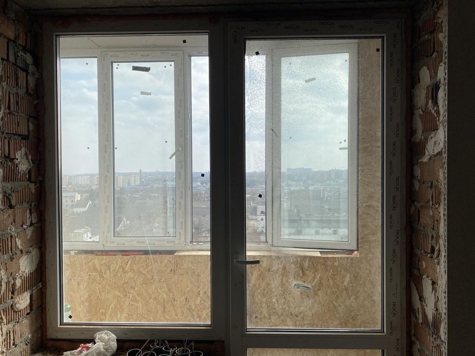 Вікно та двері балконні