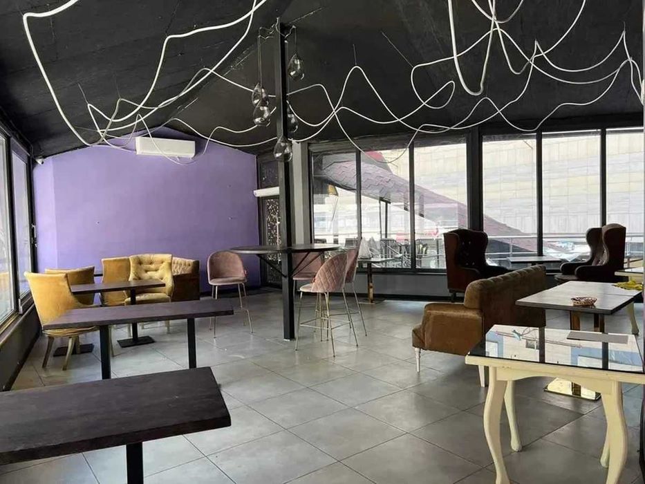 Бар Велика Васильківська 3 Арена сіті пл. українських героїв центр