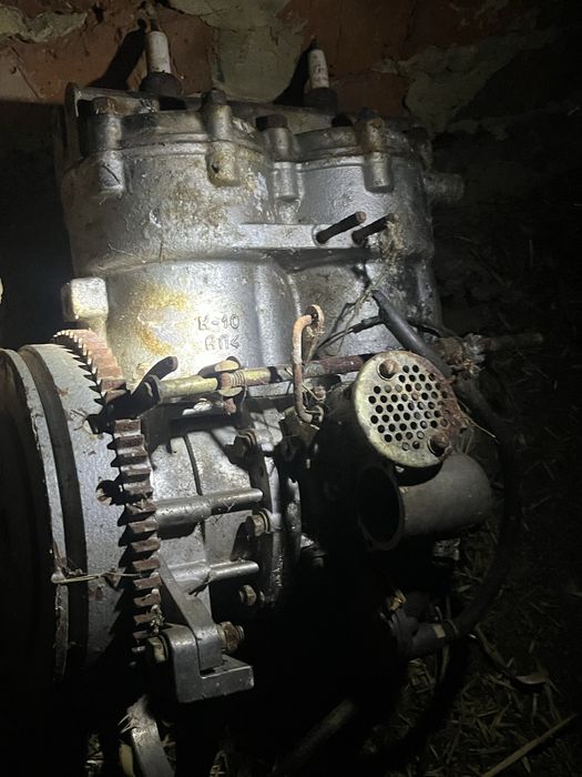 мотор від лодки вихрь