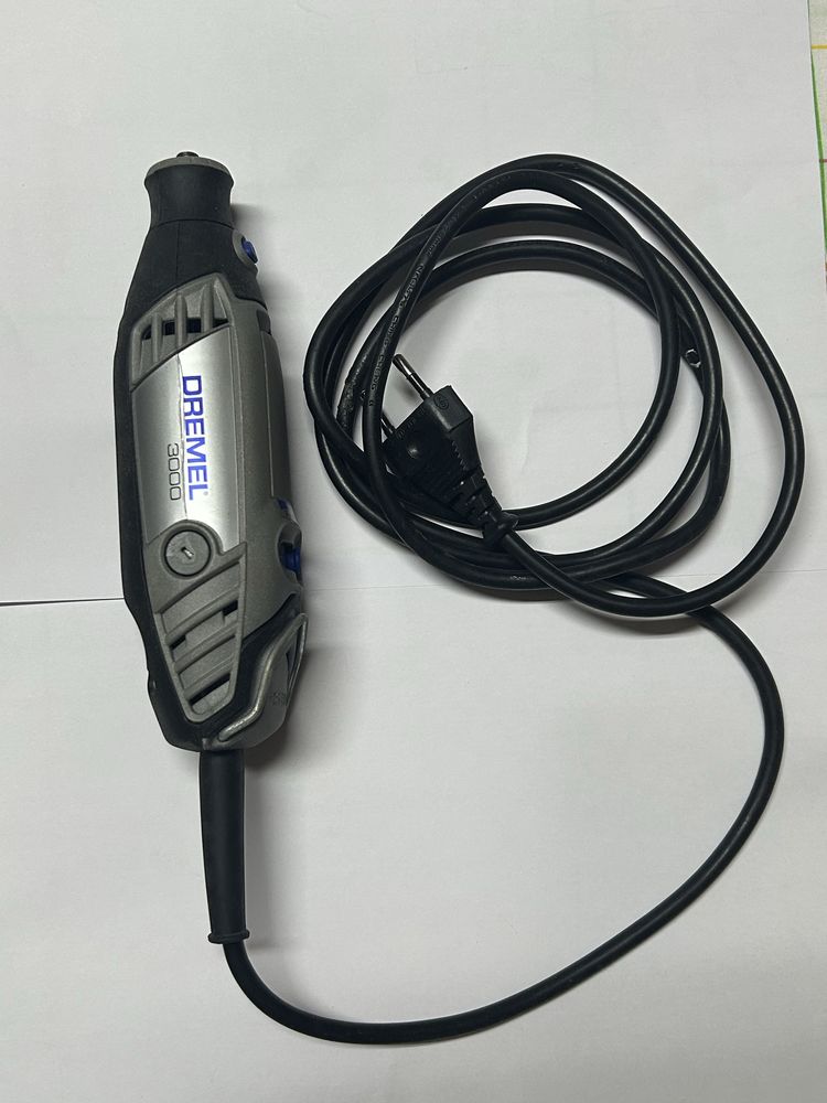 Dremel 3000 com avaria
