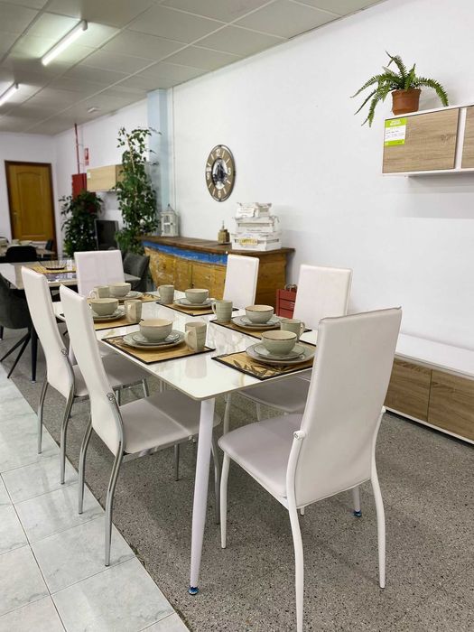 Mesa em vidro + 6 cadeiras envio gratis