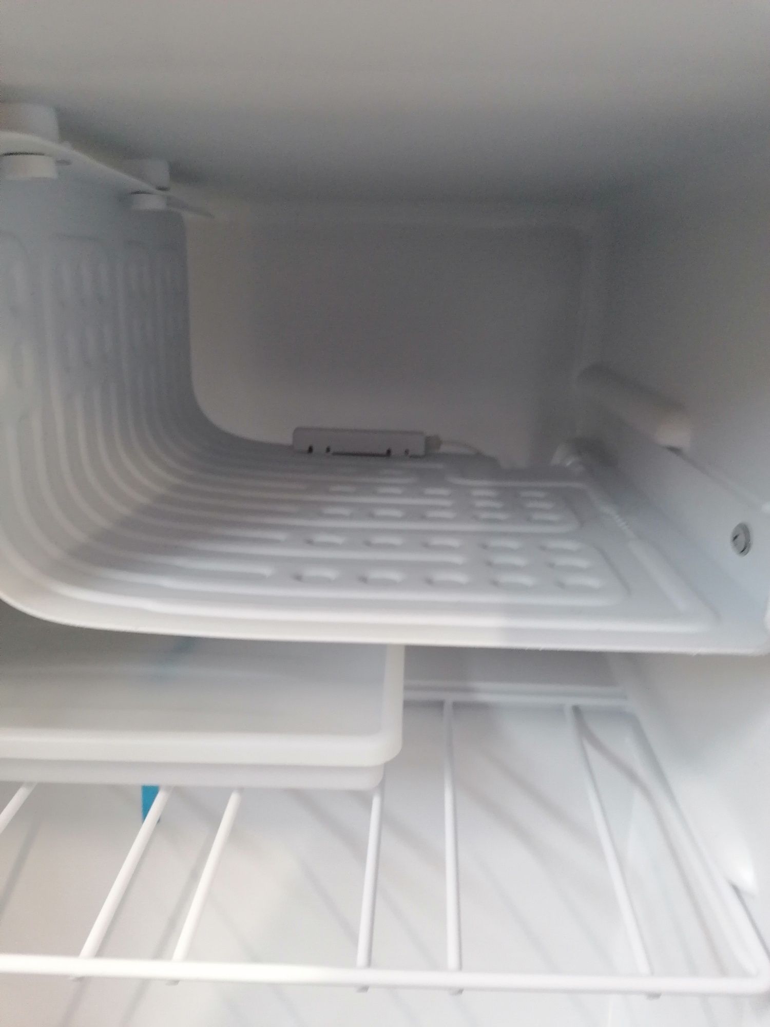 Mini lodówka z zamrażarka 37724