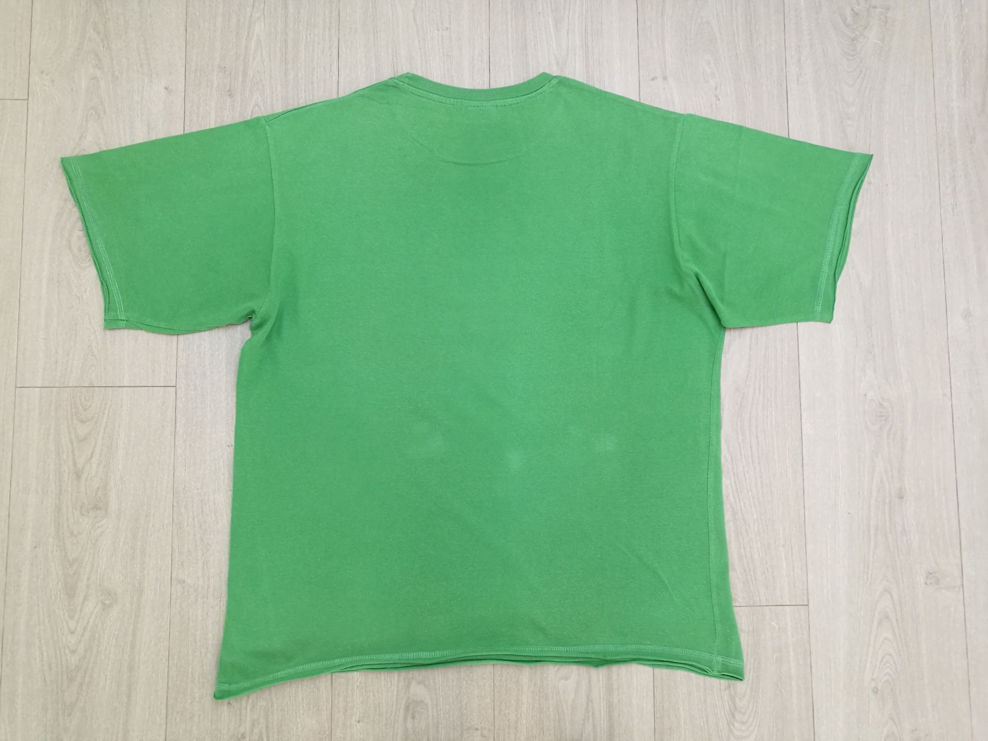 Zestaw: 2x T-shirt męski i 1x krótkie spodenki XL