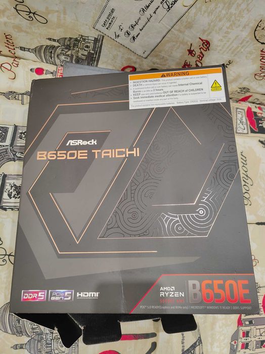 ASRock X650E Taichi