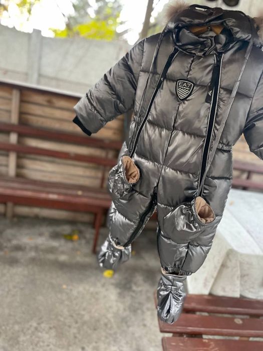 Armani ( Італія)теплий дитячий комбінезон