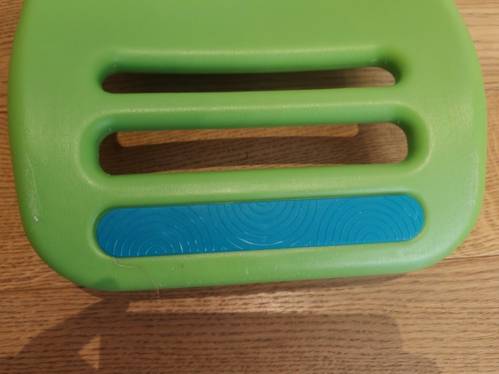Bujawka Teeter Popper Zielona Fat Brain Toy