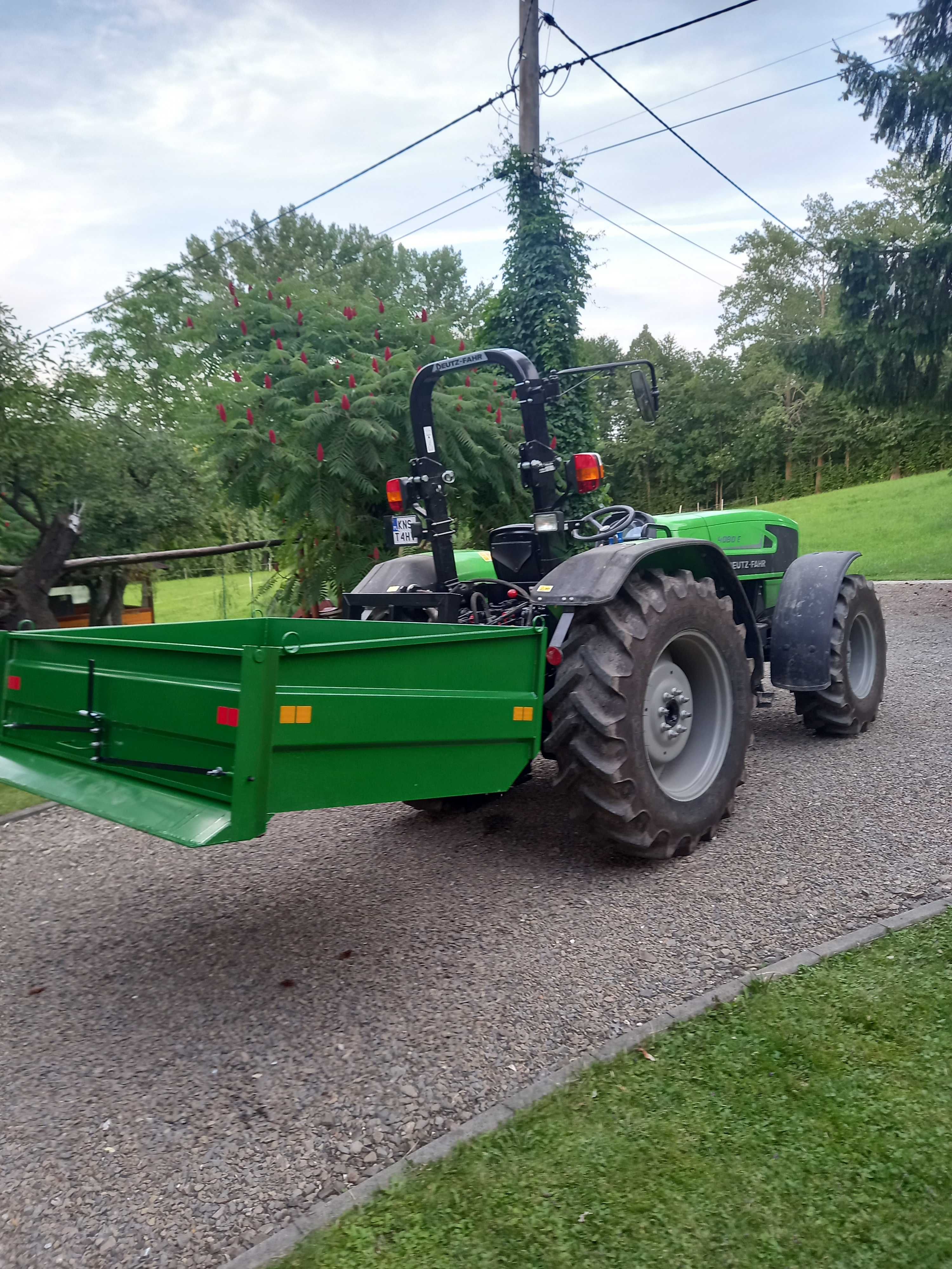 Skrzynia ładunkowa transportowa hydrauliczna do ciągnika traktora