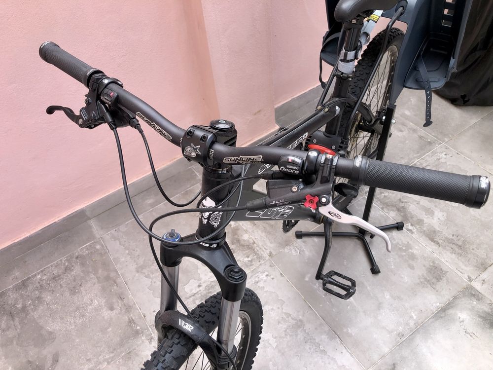 Bicicleta BTT montanha - Cove Stiffee FR  hardtail com pouco uso