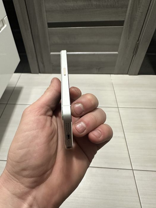 Iphone 5s дуже  гарний стан