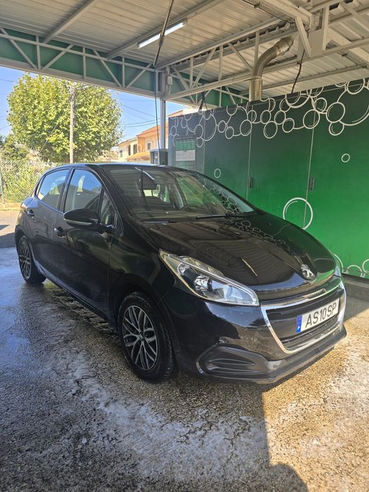 Peugeot 208 1.6 hdi 2018