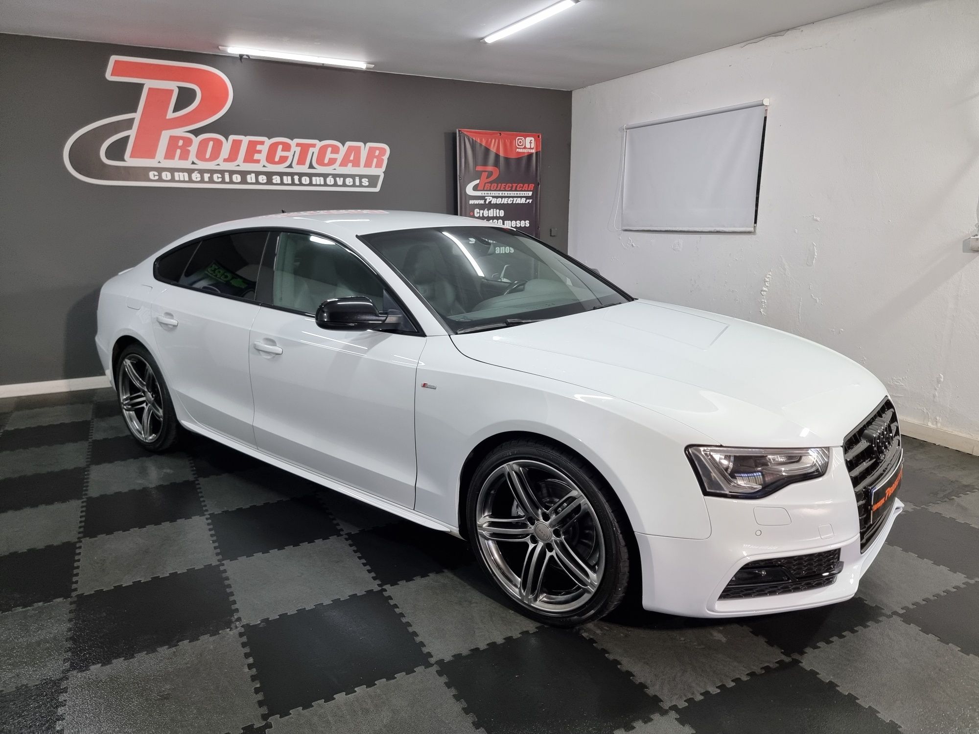 Audi A5 2.0TDi SportBack S_Line