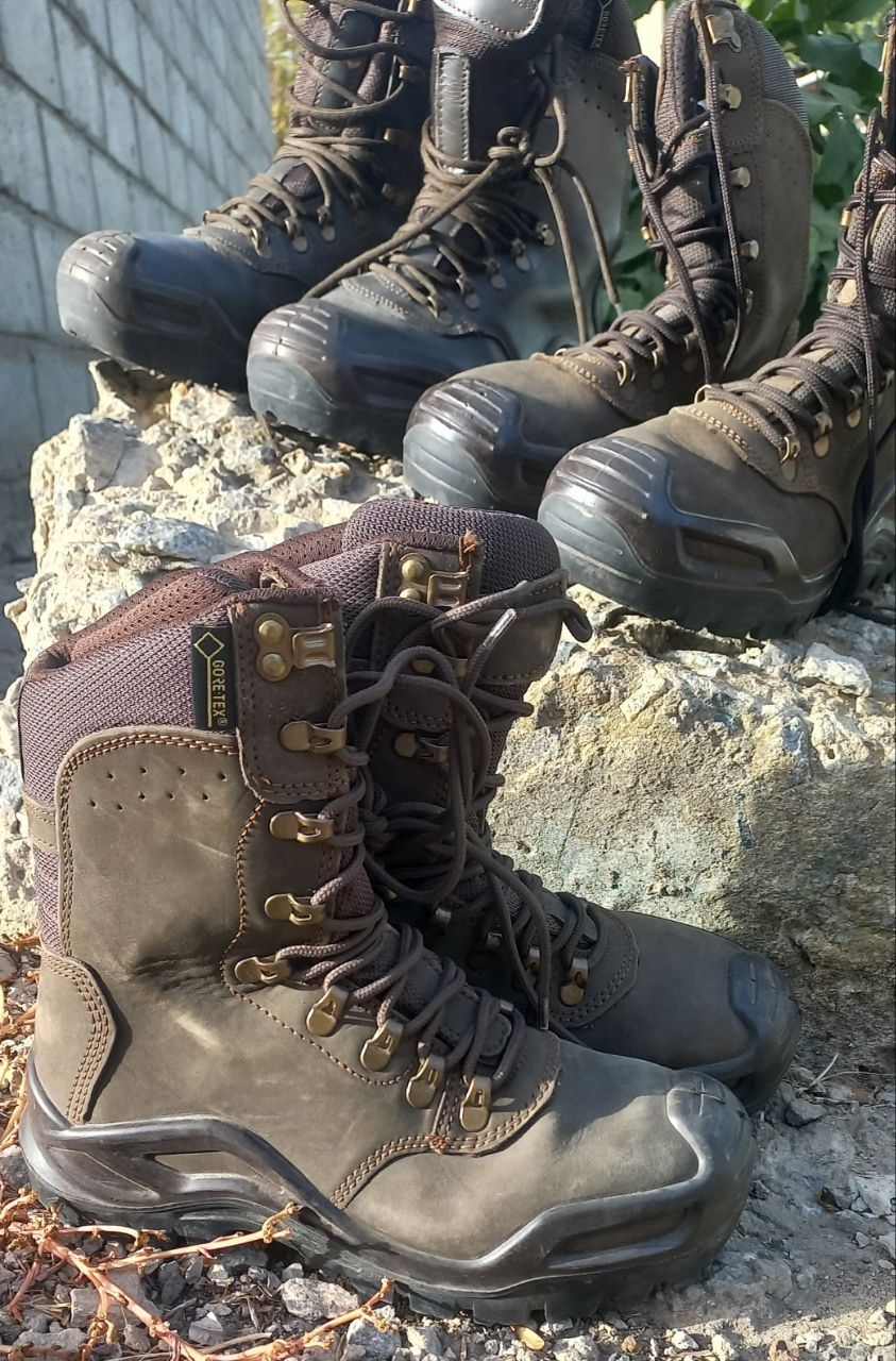 Берци Талан .Літо(короткі) та Демісизон(високі)Gore-Tex.В розмірах!