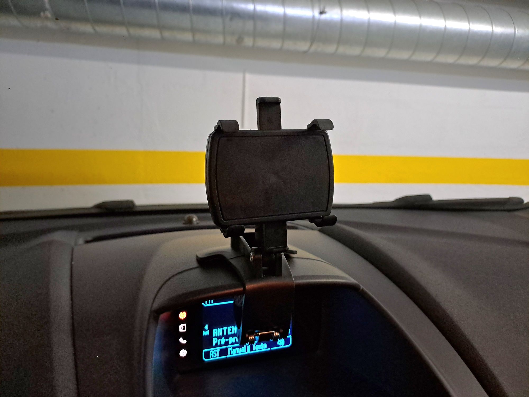 Suporte de smartphone para carro