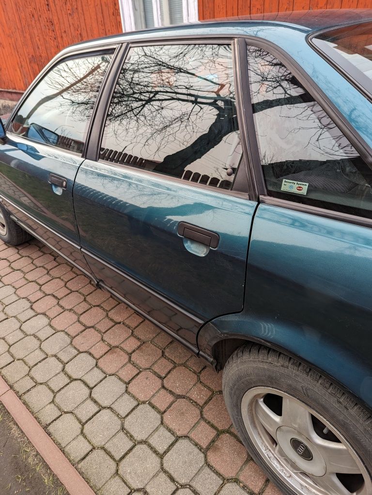 Samochód osobowy audi 80