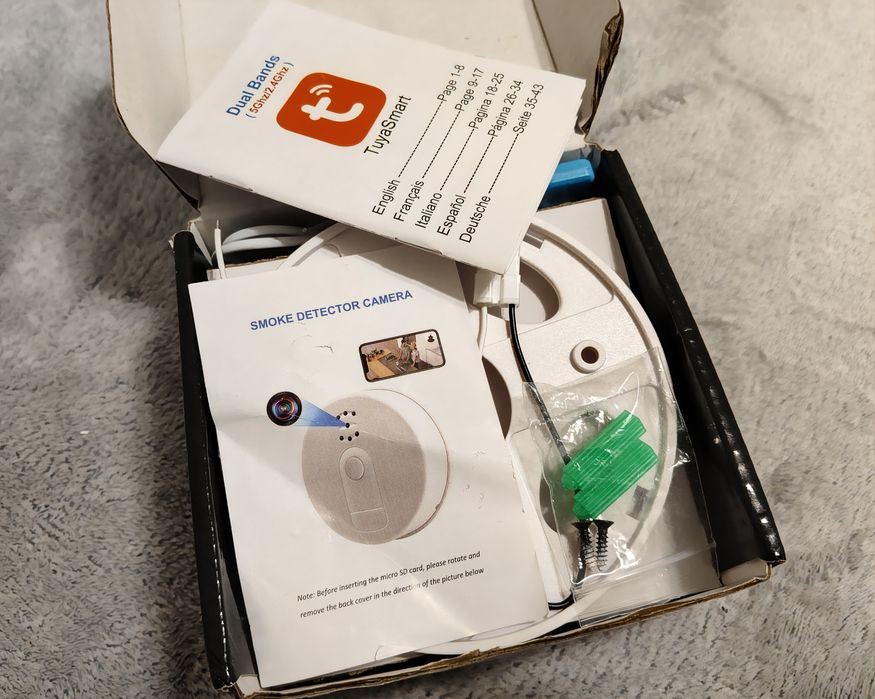 Датчик дыма/угарного газа со СКРЫТОЙ камерой - "TUYA"