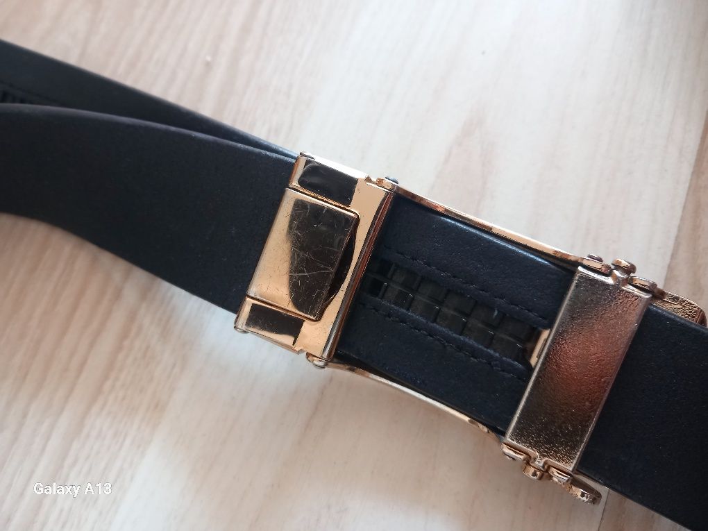 Louis vuitton pas skorzany 115cm