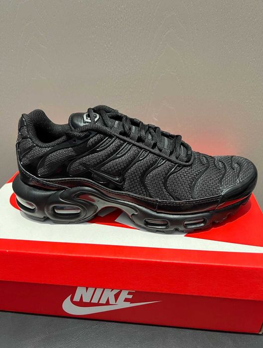 Buty damskie Trampk Nike Air Max TN Plus Black R.39