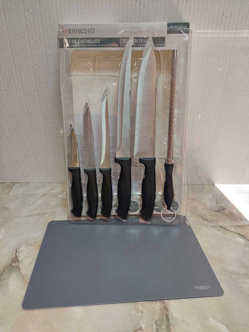 Набір ножів Ernesto
5 ножів+точило+2 дощечки
Виробник Німеччина