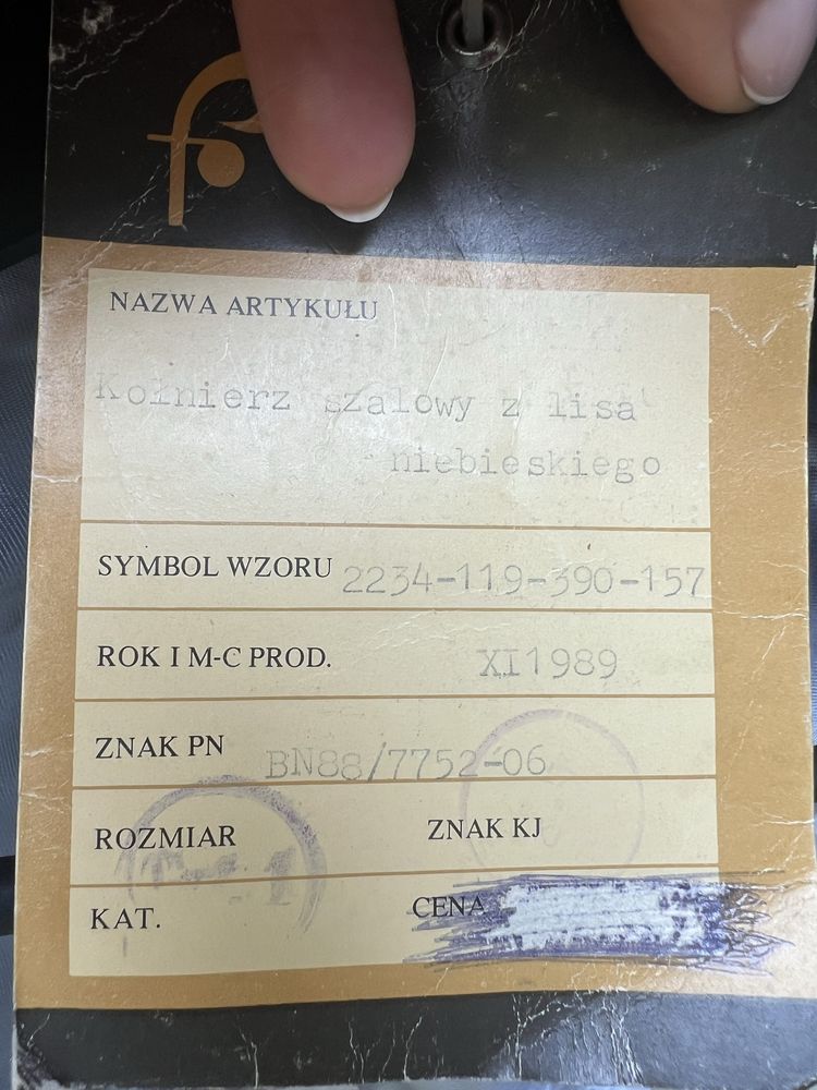 Ekskluzywne szale z naturalnego futra lisa niebieskiego (vintage,PRL)