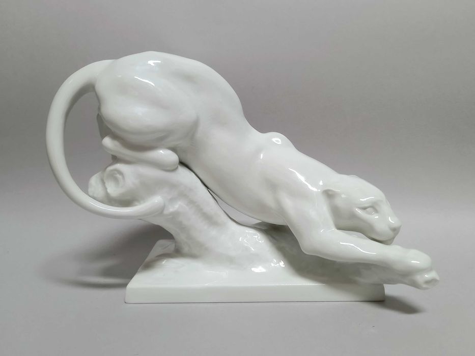 Biała pantera, figurka, proj. Erich Oehme,  Miśnia Meissen
