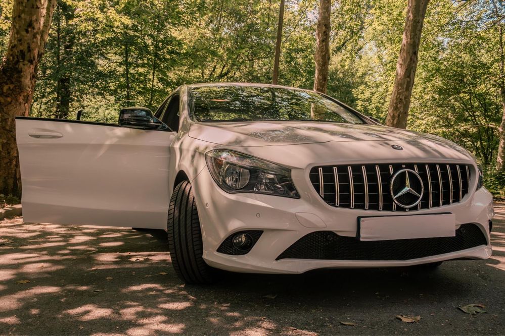 Mercedes Benz CLA 220