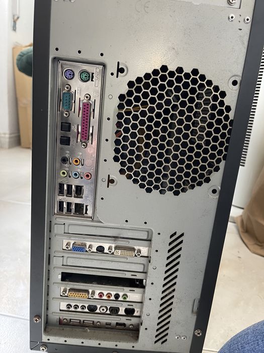 Computador AMD antigo